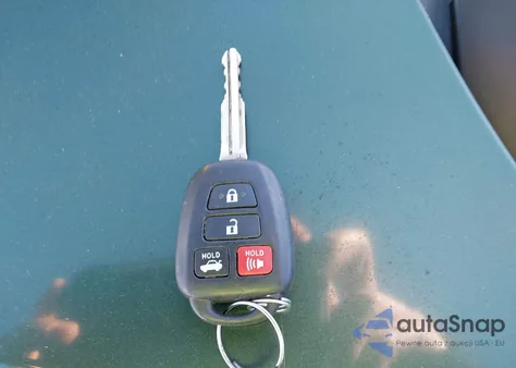 2015 Toyota Corolla Le Plus z USA, uszkodzony, nr VIN 2T1BURHE3FC432856